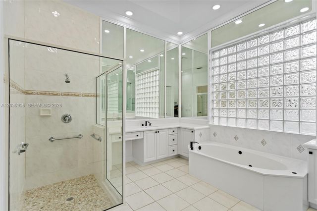 11021 Redhawk St, Plantation, FL 33324