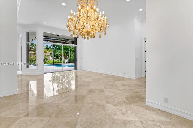 11021 Redhawk St, Plantation, FL 33324