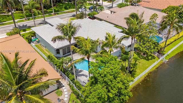 11021 Redhawk St, Plantation, FL 33324