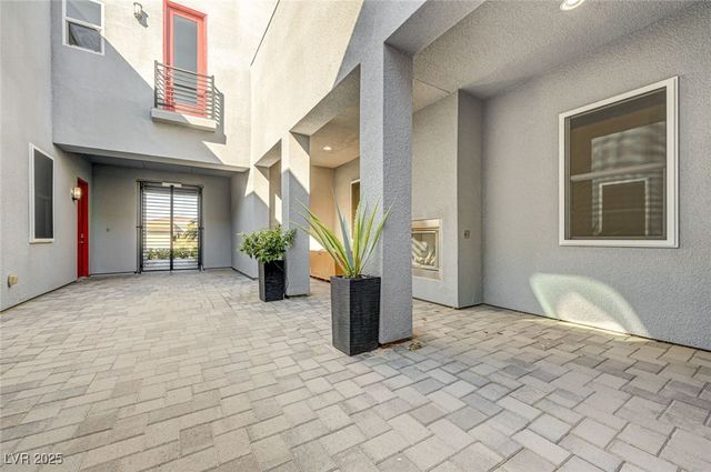 8081 West Ford Avenue, Las Vegas, NV 89113