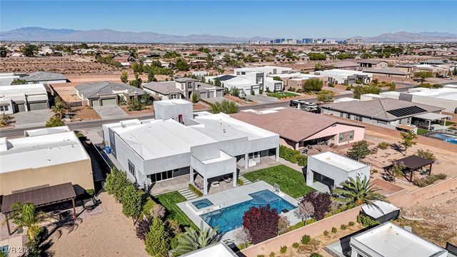 8081 West Ford Avenue, Las Vegas, NV 89113