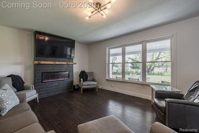 1263 N Baldwin Road, Brandon Charter Township, MI 48371