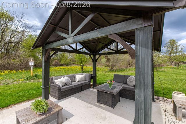 1263 N Baldwin Road, Brandon Charter Township, MI 48371