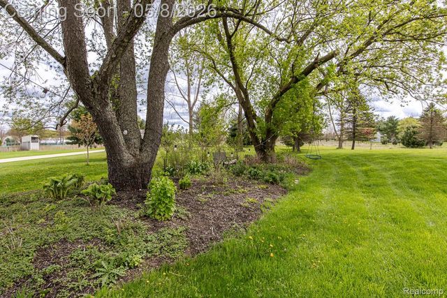 1263 N Baldwin Road, Brandon Charter Township, MI 48371