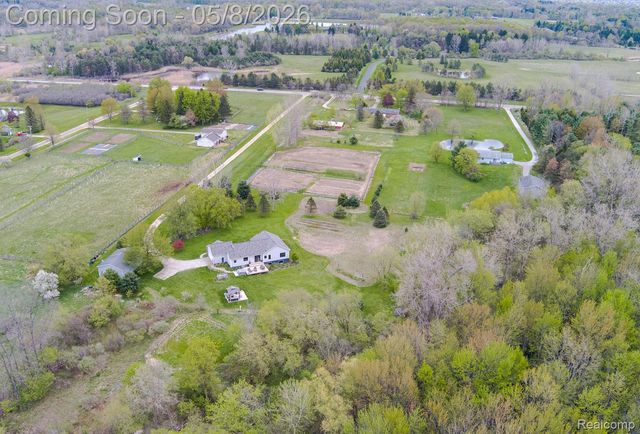 1263 N Baldwin Road, Brandon Charter Township, MI 48371