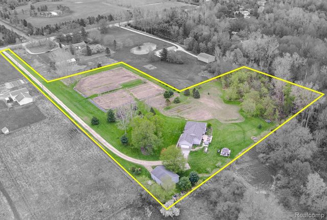 1263 N Baldwin Road, Brandon Charter Township, MI 48371