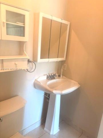 19435 NW 53rd Ct 19435, Miami Gardens, FL 33055