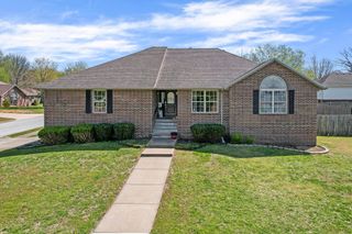 4064 South Ciara Court, Springfield, MO 65807
