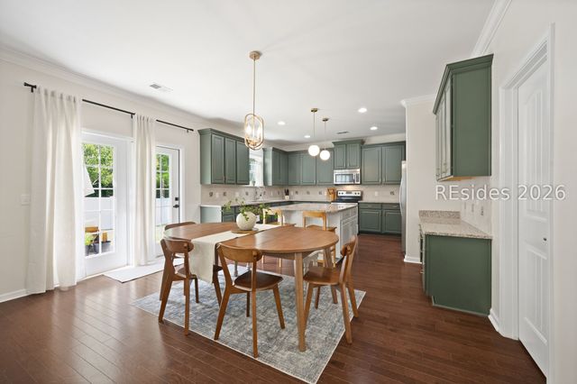 82 Sago Palm Dr, Bluffton, SC 29910