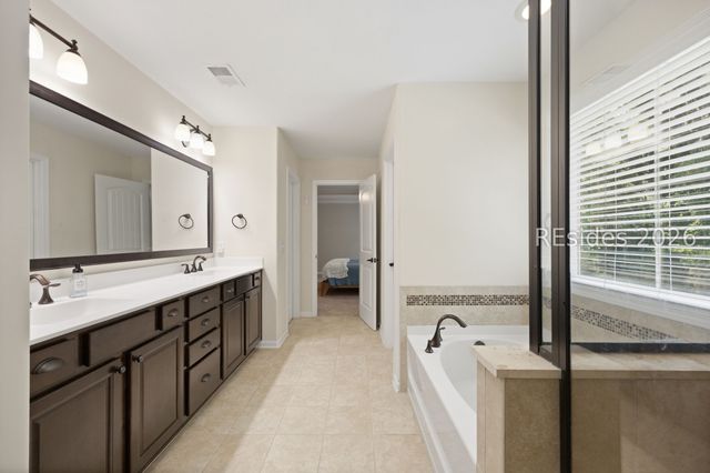 82 Sago Palm Dr, Bluffton, SC 29910