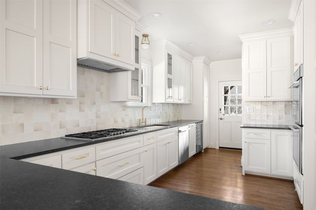 5623 Mccommas Boulevard, Dallas, TX 75206