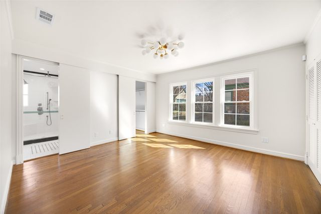 5623 Mccommas Boulevard, Dallas, TX 75206