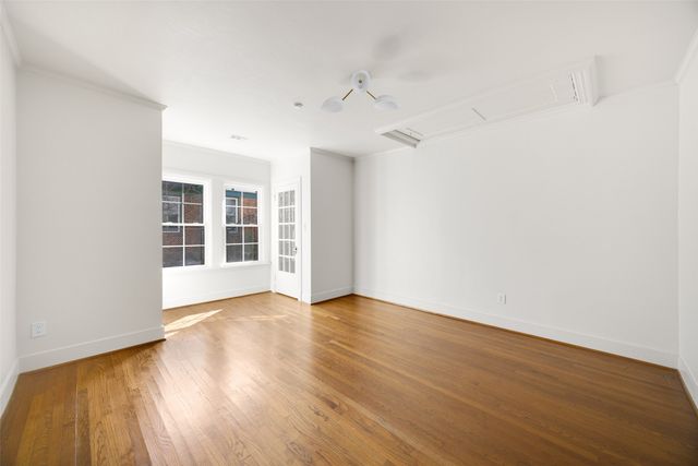 5623 Mccommas Boulevard, Dallas, TX 75206