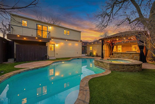 5623 Mccommas Boulevard, Dallas, TX 75206