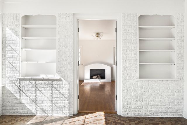 5623 Mccommas Boulevard, Dallas, TX 75206