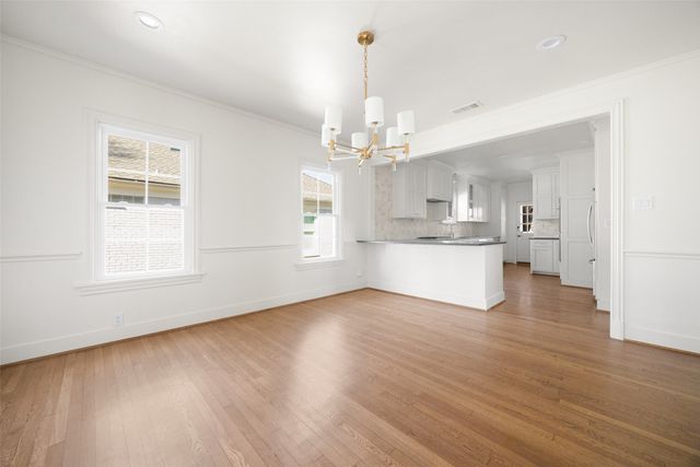 5623 Mccommas Boulevard, Dallas, TX 75206