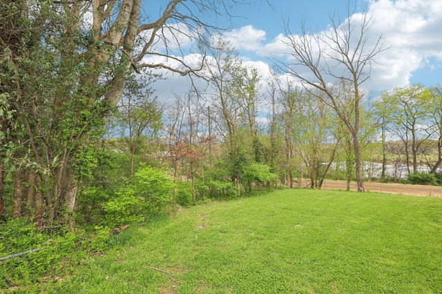 138 Blackman St, Clarksville, TN 37040