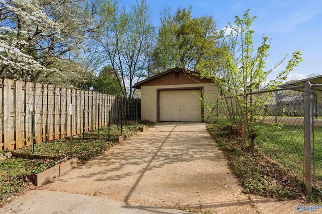 110 Flowerwood Drive, Meridianville, AL 35759