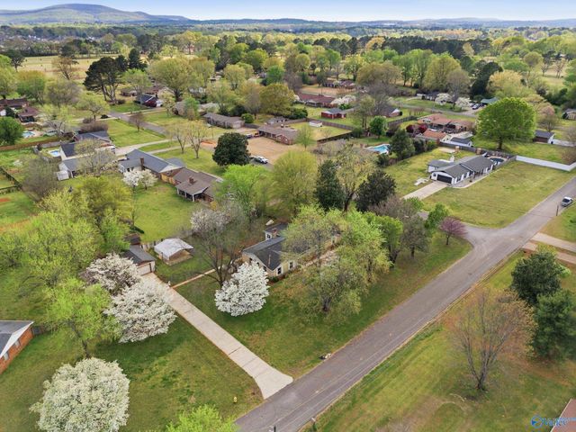 110 Flowerwood Drive, Meridianville, AL 35759