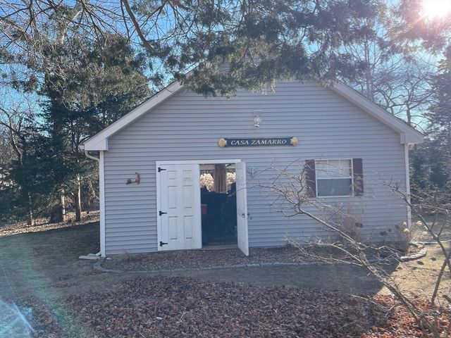 148 Berry Avenue, Yarmouth, MA 02673