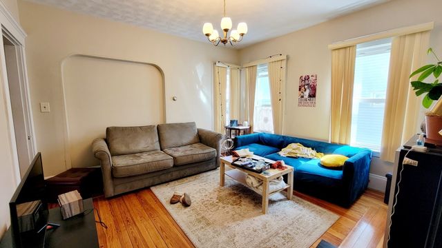 70 Ossipee Rd 2, Somerville, MA 02144