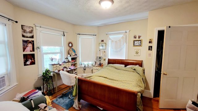 70 Ossipee Rd 2, Somerville, MA 02144