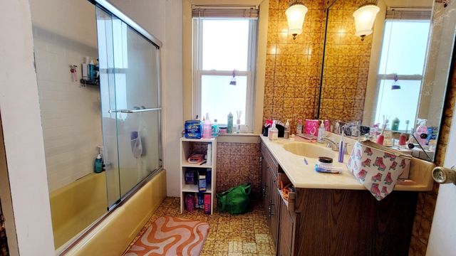 70 Ossipee Rd 2, Somerville, MA 02144