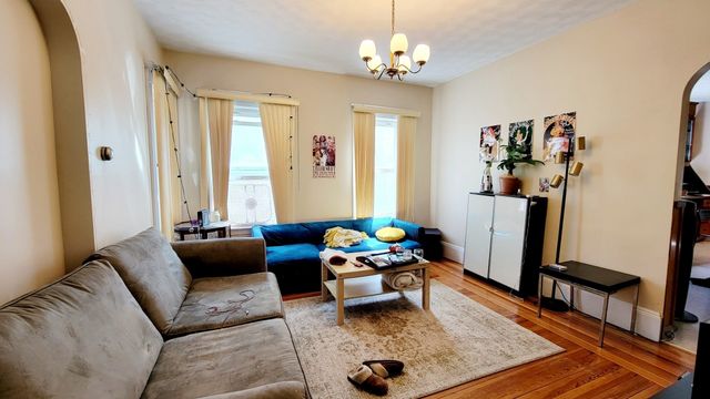 70 Ossipee Rd 2, Somerville, MA 02144