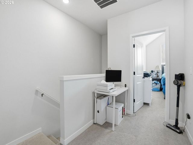 3382 Se BROOKWOOD Ave, Hillsboro, OR 97123