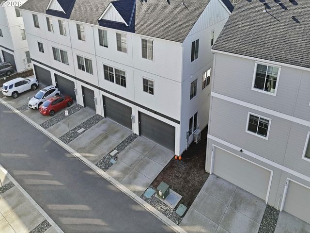 3382 Se BROOKWOOD Ave, Hillsboro, OR 97123