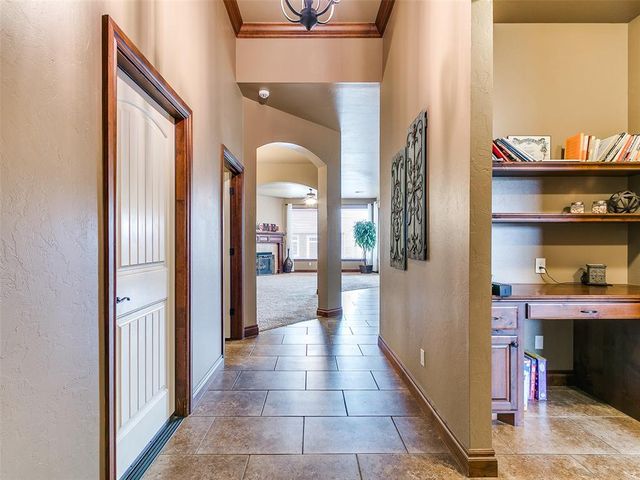 2100 SE 5th Street, Moore, OK 73160