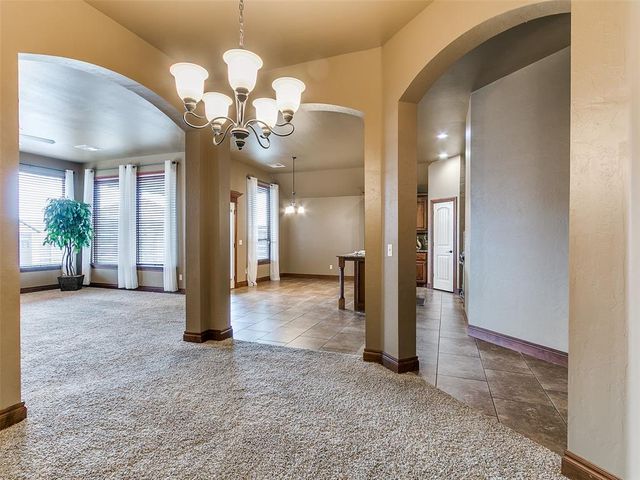 2100 SE 5th Street, Moore, OK 73160