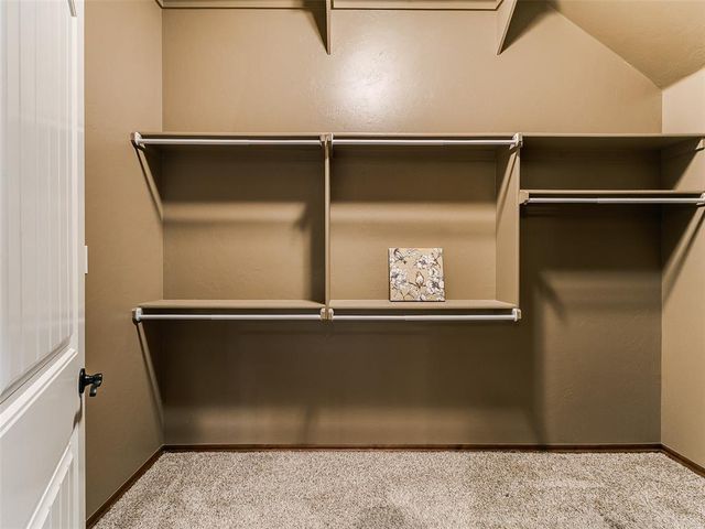 2100 SE 5th Street, Moore, OK 73160