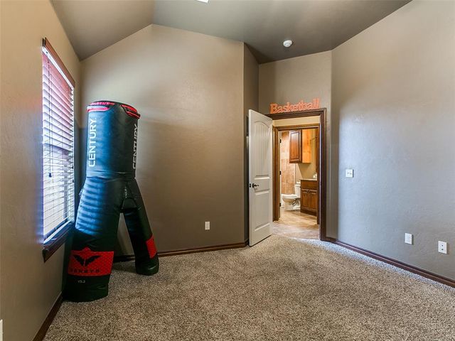 2100 SE 5th Street, Moore, OK 73160