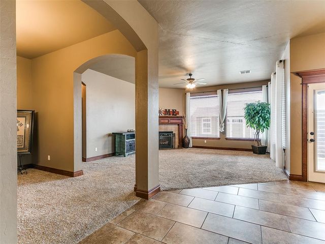 2100 SE 5th Street, Moore, OK 73160