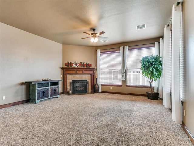 2100 SE 5th Street, Moore, OK 73160