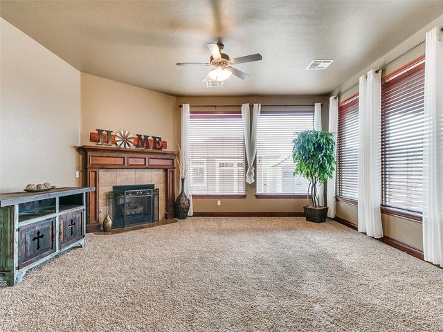 2100 SE 5th Street, Moore, OK 73160