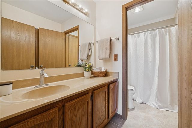 605 Claymont Court, Algonquin, IL 60102