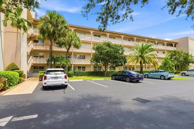 2304 LUCAYA Lane C1, Coconut Creek, FL 33066