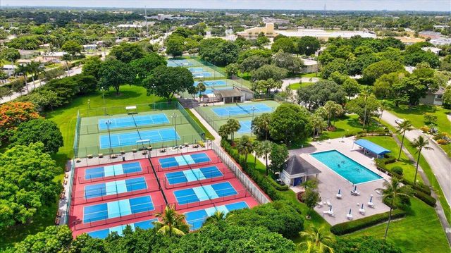 2304 LUCAYA Lane C1, Coconut Creek, FL 33066