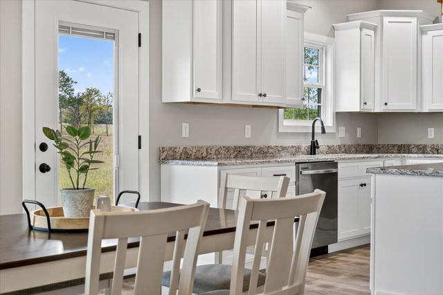 000 South 82nd Road, Bolivar, MO 65613