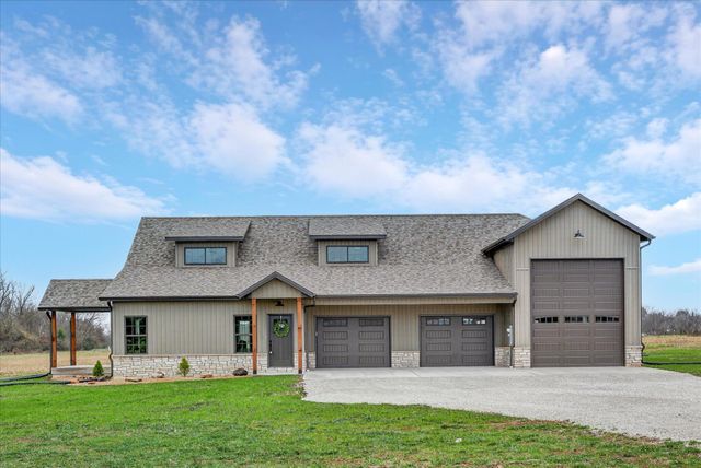 000 South 82nd Road, Bolivar, MO 65613