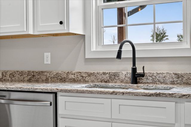 000 South 82nd Road, Bolivar, MO 65613