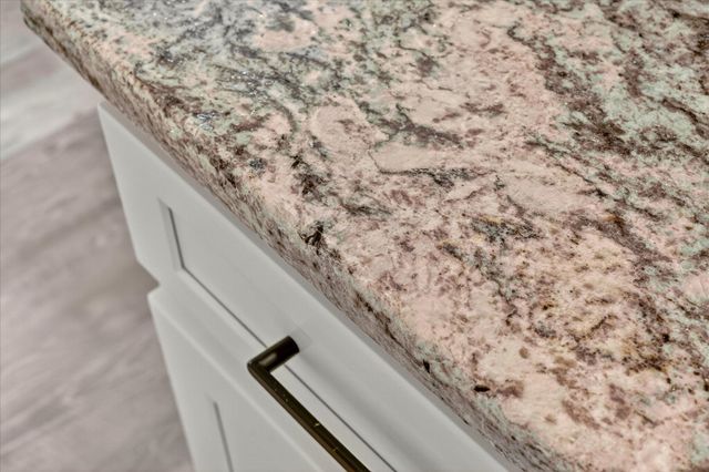 000 South 82nd Road, Bolivar, MO 65613