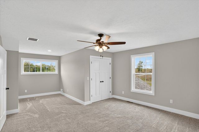 000 South 82nd Road, Bolivar, MO 65613