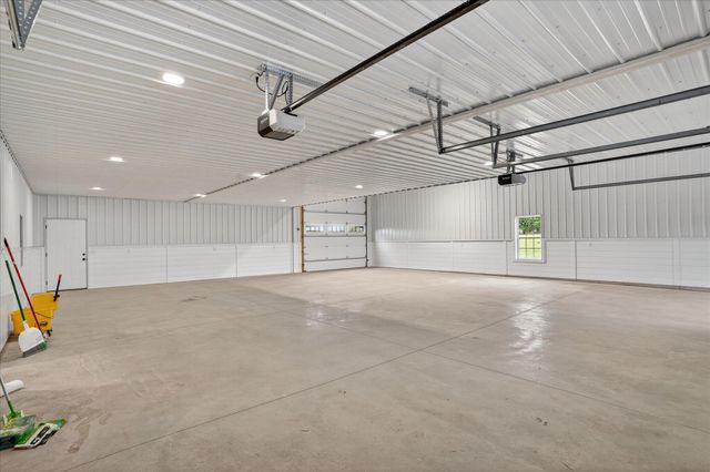 000 South 82nd Road, Bolivar, MO 65613