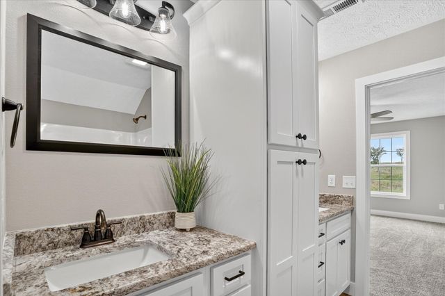 000 South 82nd Road, Bolivar, MO 65613