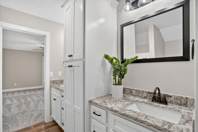 000 South 82nd Road, Bolivar, MO 65613