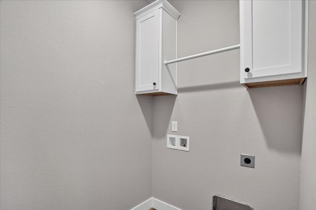 000 South 82nd Road, Bolivar, MO 65613