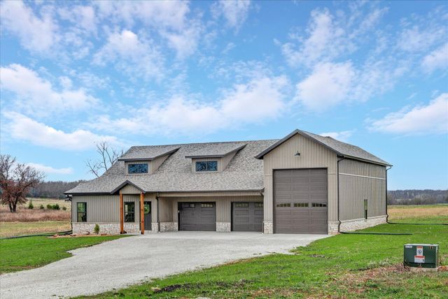 000 South 82nd Road, Bolivar, MO 65613